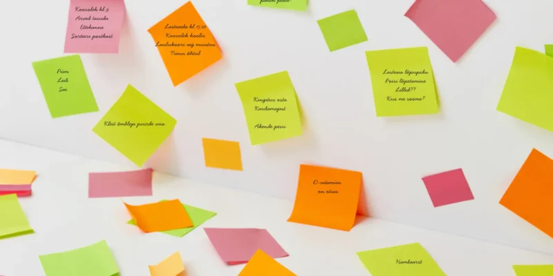 Postit värvilised märkmepaberid