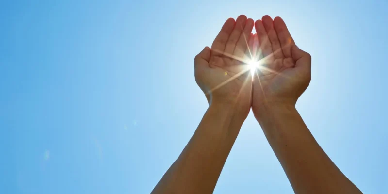 Päikesevitamiin D mis paistab läbi peopesa